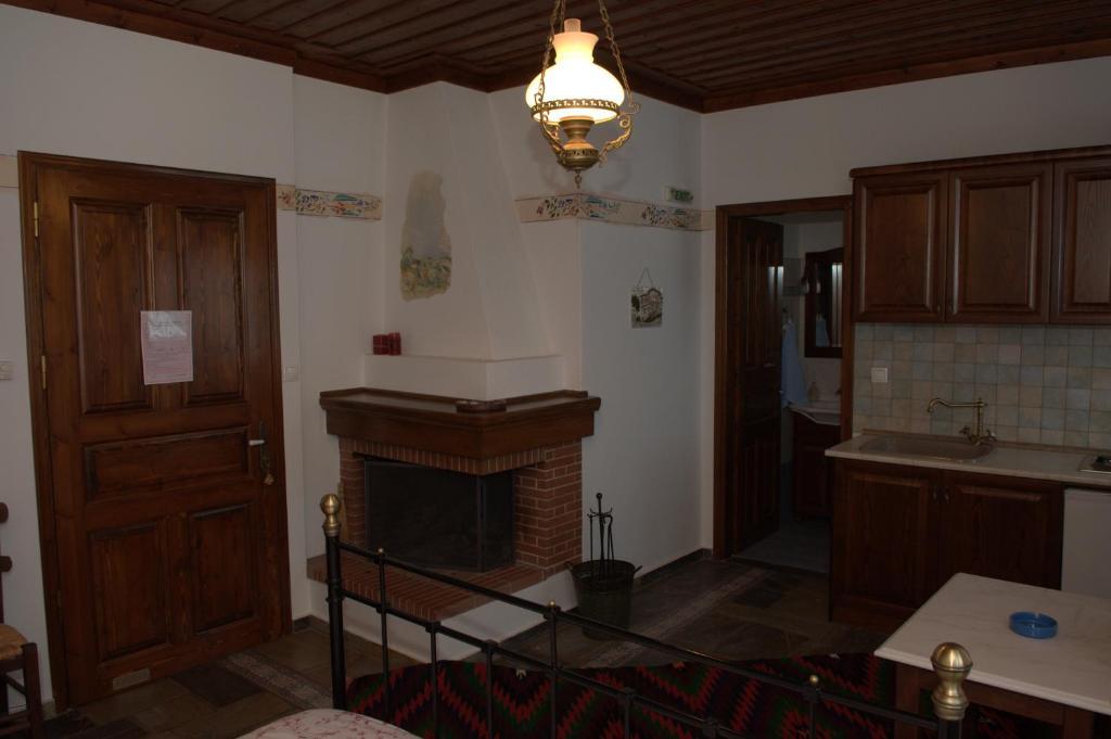 Vera'S Traditional House Zagora Room photo